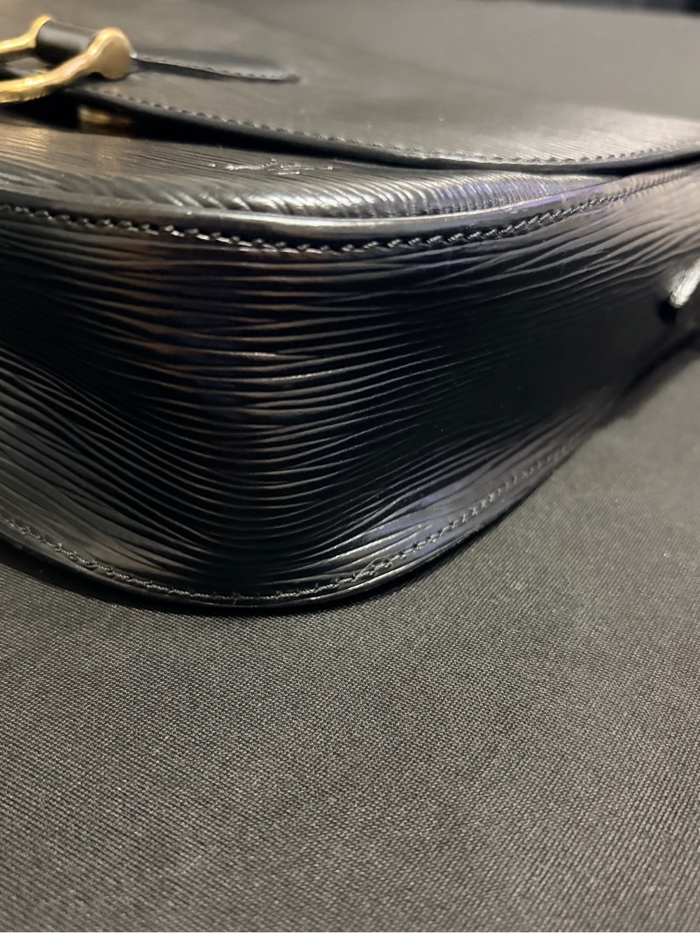 Louis Vuitton Black Epi Leather Crossbody St Cloud Bag (large size) Great Condit - Picture 8 of 13